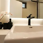 Good Time Apartment